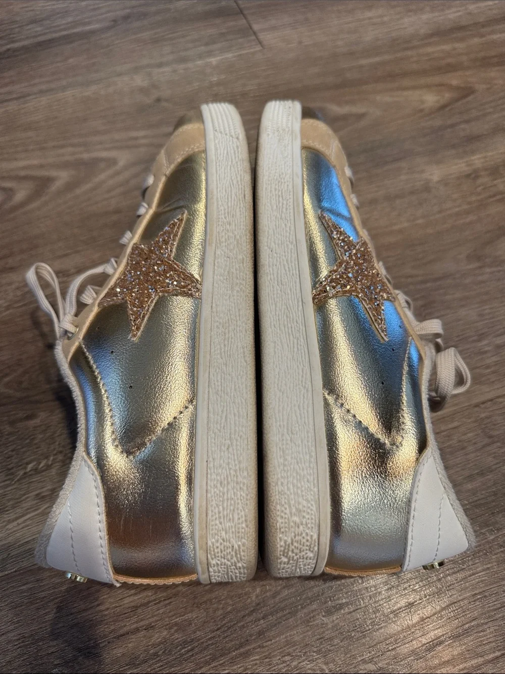 Lucky Step Star Gold Glitter Sneaker Size 10